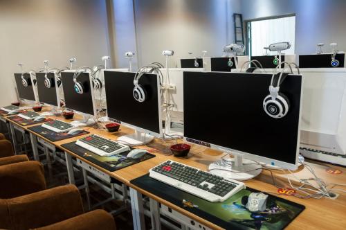 新開網咖準備裝修要注意什么？