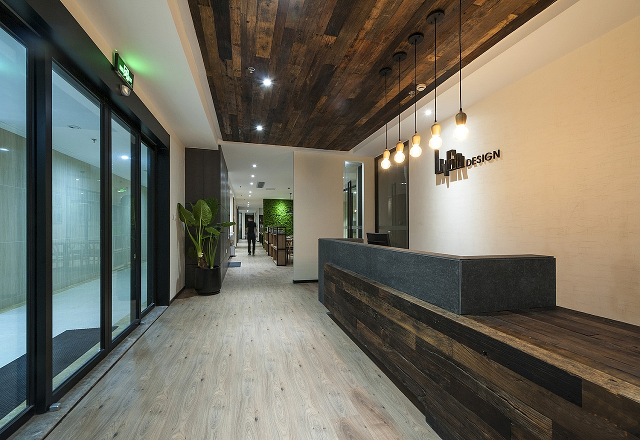 辦公室前臺設(shè)計實景2